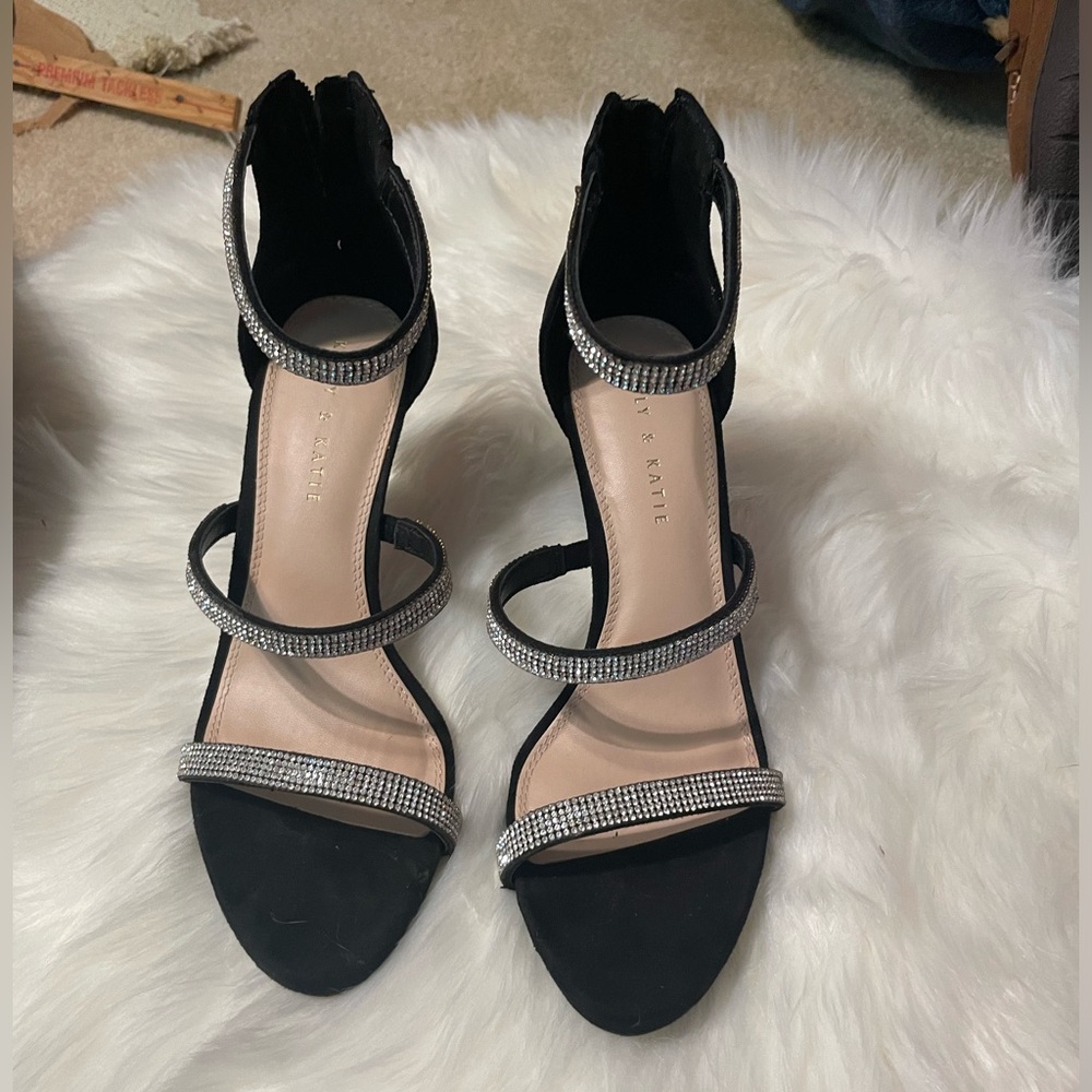 Rhinestone and black, stunning, open toed sandals